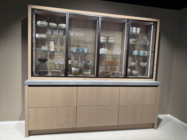 Showroomkeuken Aerdenhout Grijs Eiken Buffetkast